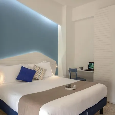 Отель Casa Yvorio 2*