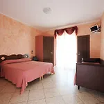 Casa Yvorio מלון