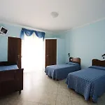 Casa Yvorio מלון טרצ'ינה
