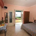 Casa Yvorio 2* Terracina