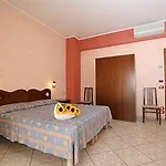 Casa Yvorio מלון 2*