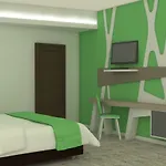 מלון Casa Yvorio טרצ'ינה