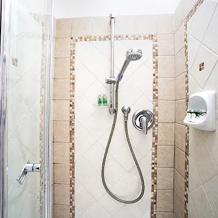 Hotel Casa Yvorio Terracina
