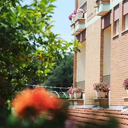 Hotel Casa Yvorio 2*